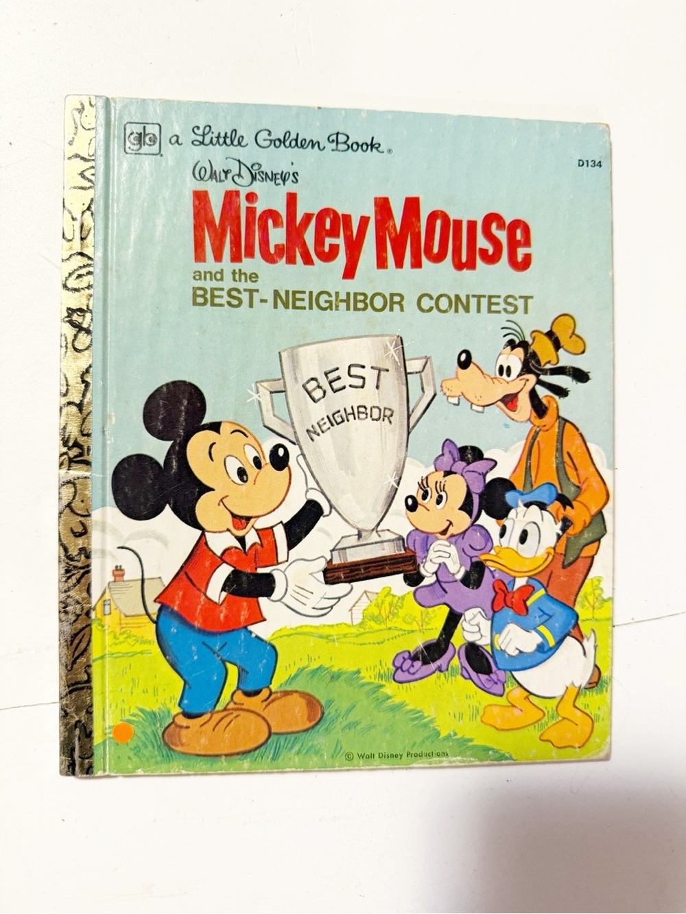 Little Golden Book Walt Disney’s Mickey Mouse and the Best Neighbour Contest